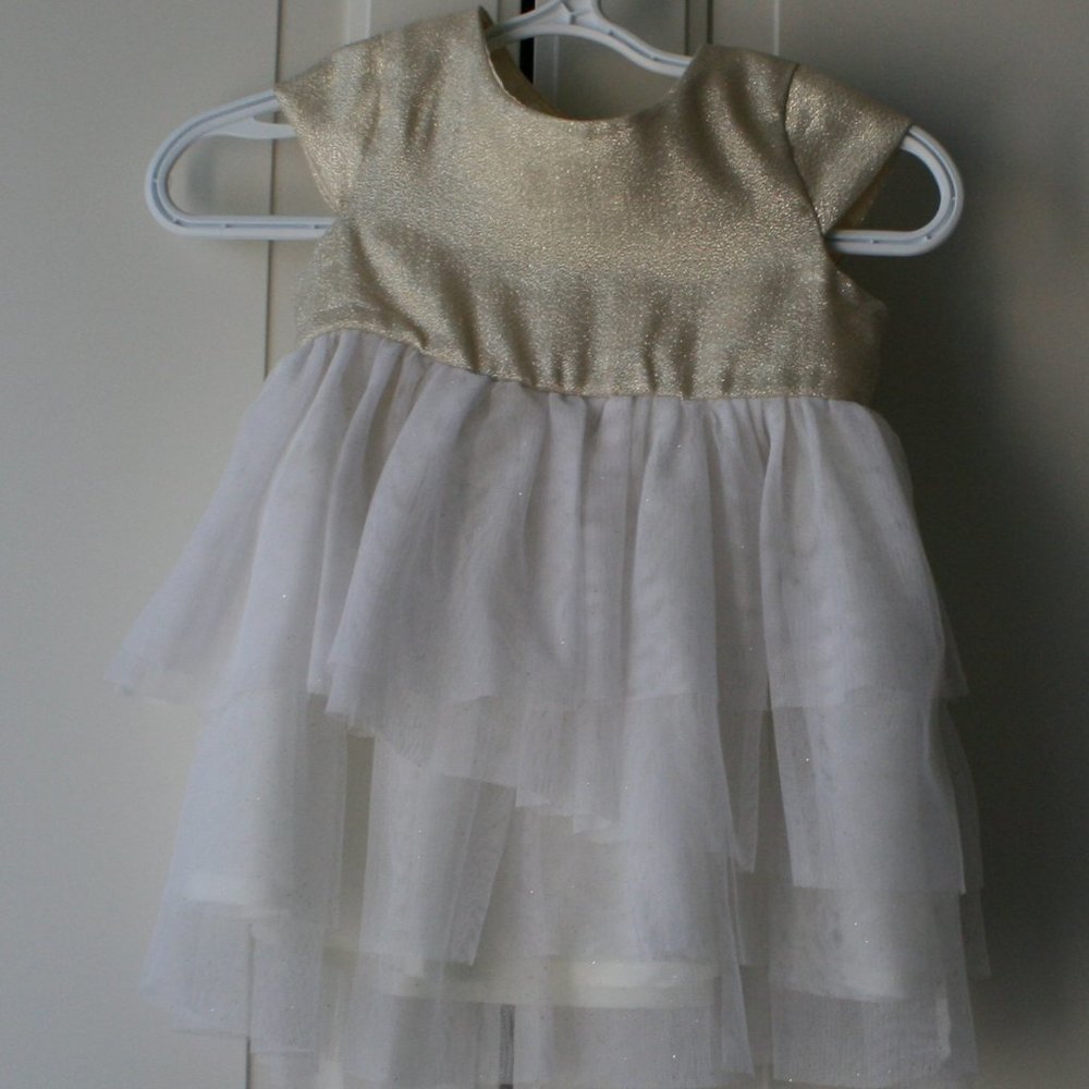 3/$20 H&M gold tulle fancy dress baby 6 months